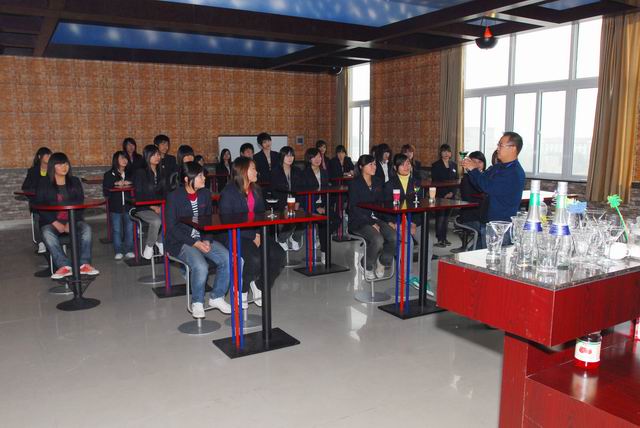 郑州商业技师学院实训设备